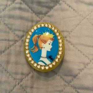 Barbie Tarina Tarantino Barbie Medallion